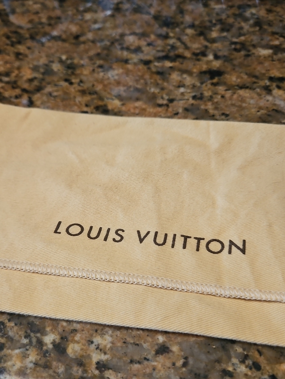 Fendi Zucca Wallet. Ladies. Excellnt Con. Lv Dustbag Inc. - Picture 5 of 8